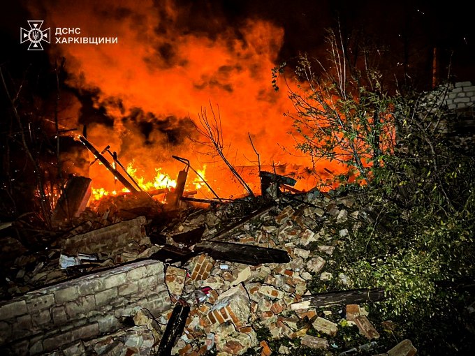 у с. Приколотне на Харківщині ворожий дрон спричинив пожежу, загинув мирний житель
